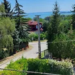 Szikszai Lägenhet Balatonfůzfő